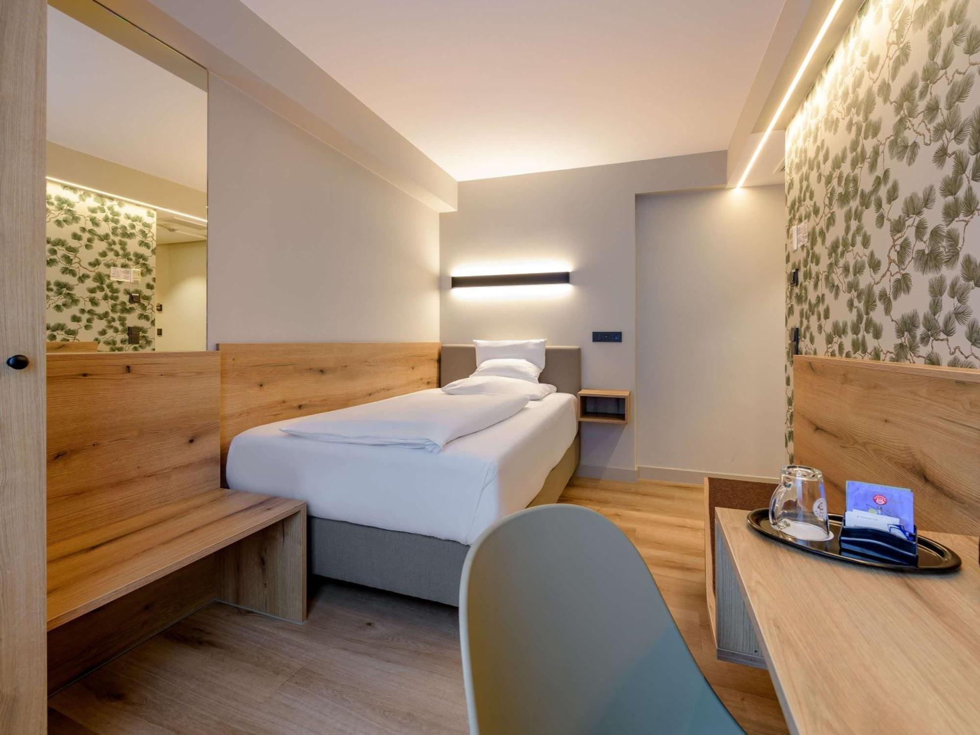 Mercure Altstadt 3*